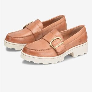 Born Contessa Tan Y2K Slip On Lug Sole Comfort Loafers NWOB